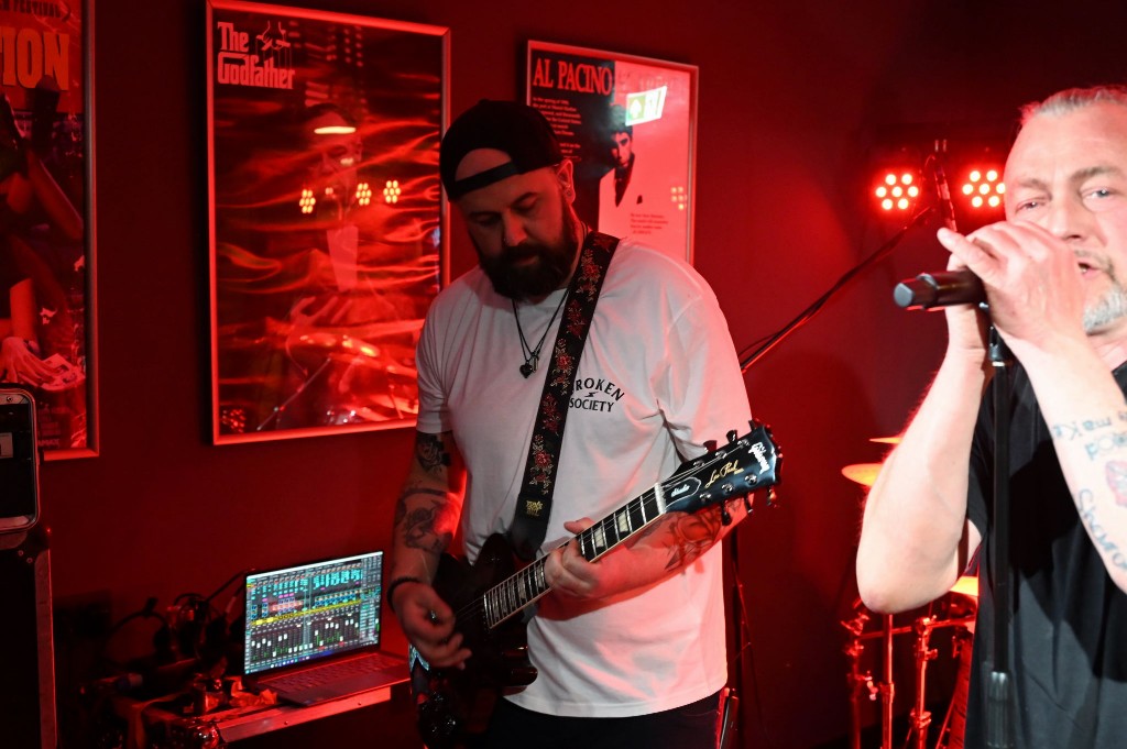 ../Images/10 jaar Ro's Barbershop 269.jpg